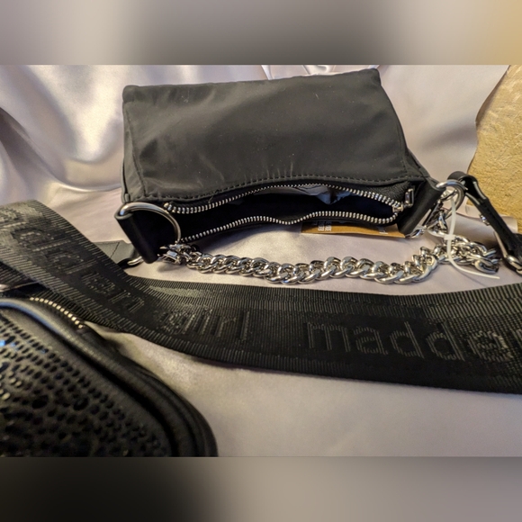 NWT Madden Girl Black Crossbody Bag with Silver Chain Detail - Picture 7 of 11